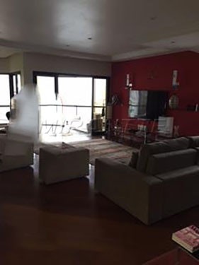 Cobertura de 592m² com 5 quartos em Santana