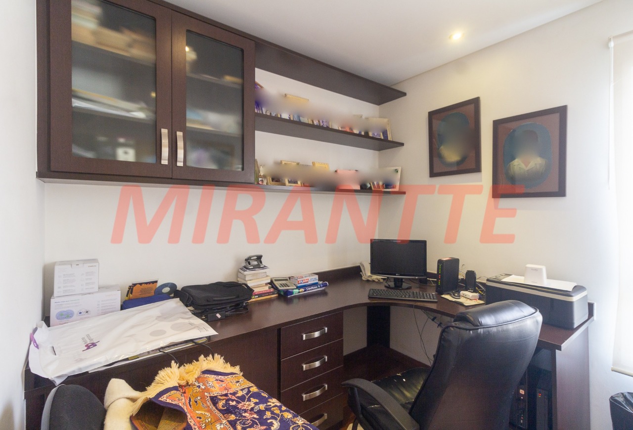 Sobrado de 450m² com 5 quartos em Tremembe
