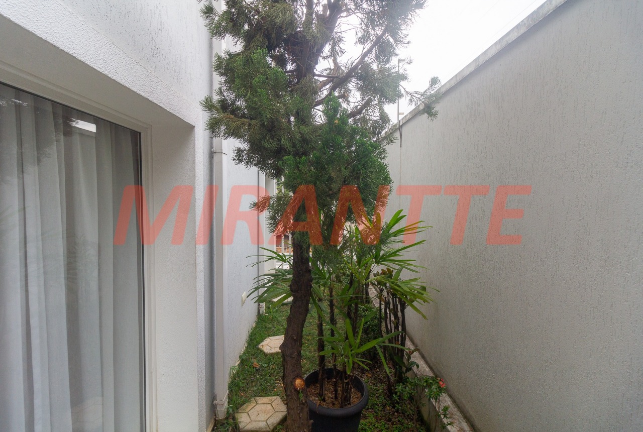 Sobrado de 450m² com 5 quartos em Tremembe