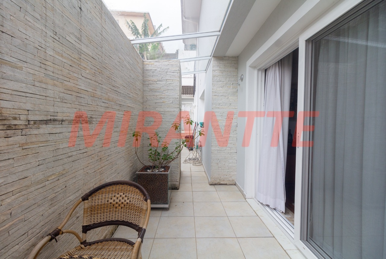 Sobrado de 450m² com 5 quartos em Tremembe