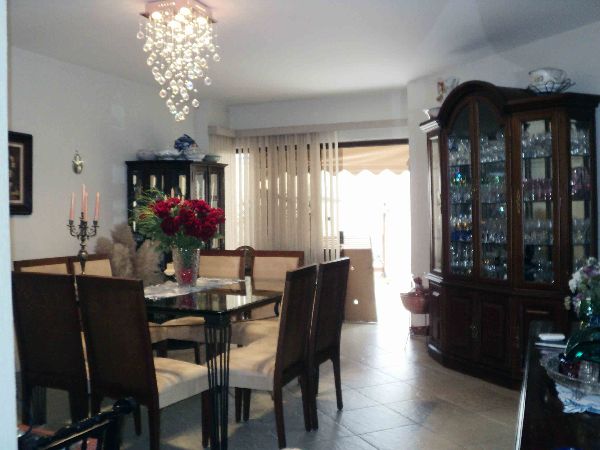 Sobrado de 331m² com 3 quartos em Barro Branco