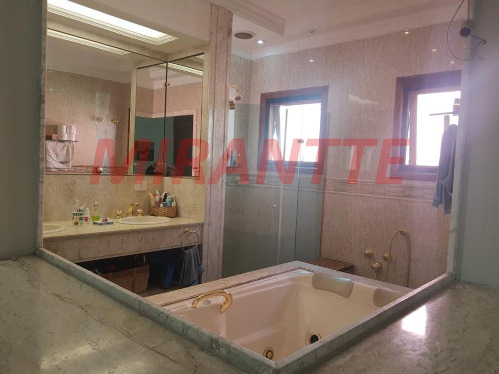 Sobrado de 440m² com 3 quartos em Mandaqui