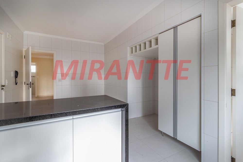 Apartamento de 202m² com 4 quartos em Horto Florestal