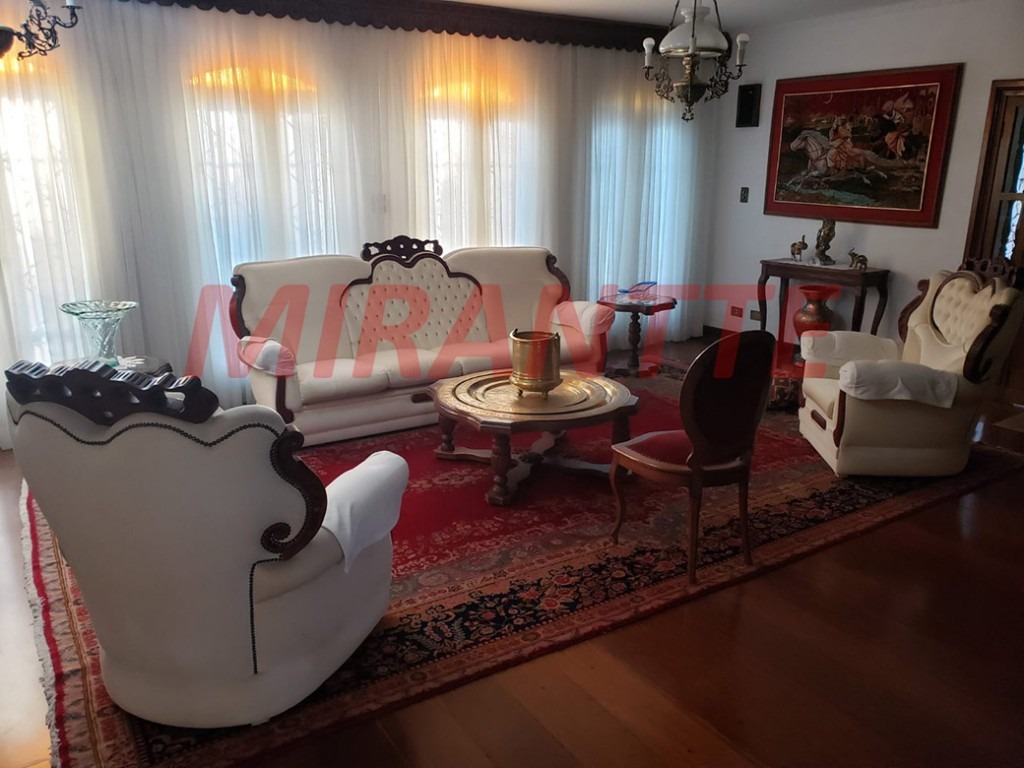 Sobrado de 110m² com 11 quartos em Jardim Consolata