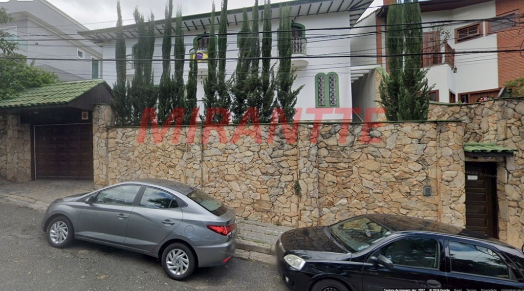 Sobrado de 110m² com 11 quartos em Jardim Consolata