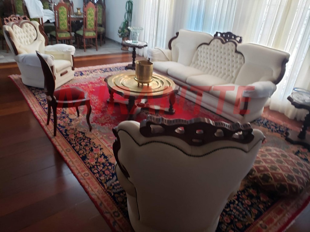 Sobrado de 110m² com 11 quartos em Jardim Consolata