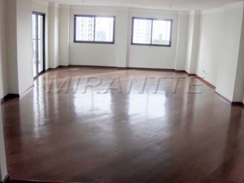 Apartamento de 371m² com 4 quartos em Chácara Flora