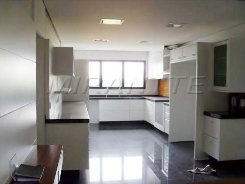 Apartamento de 371m² com 4 quartos em Chácara Flora