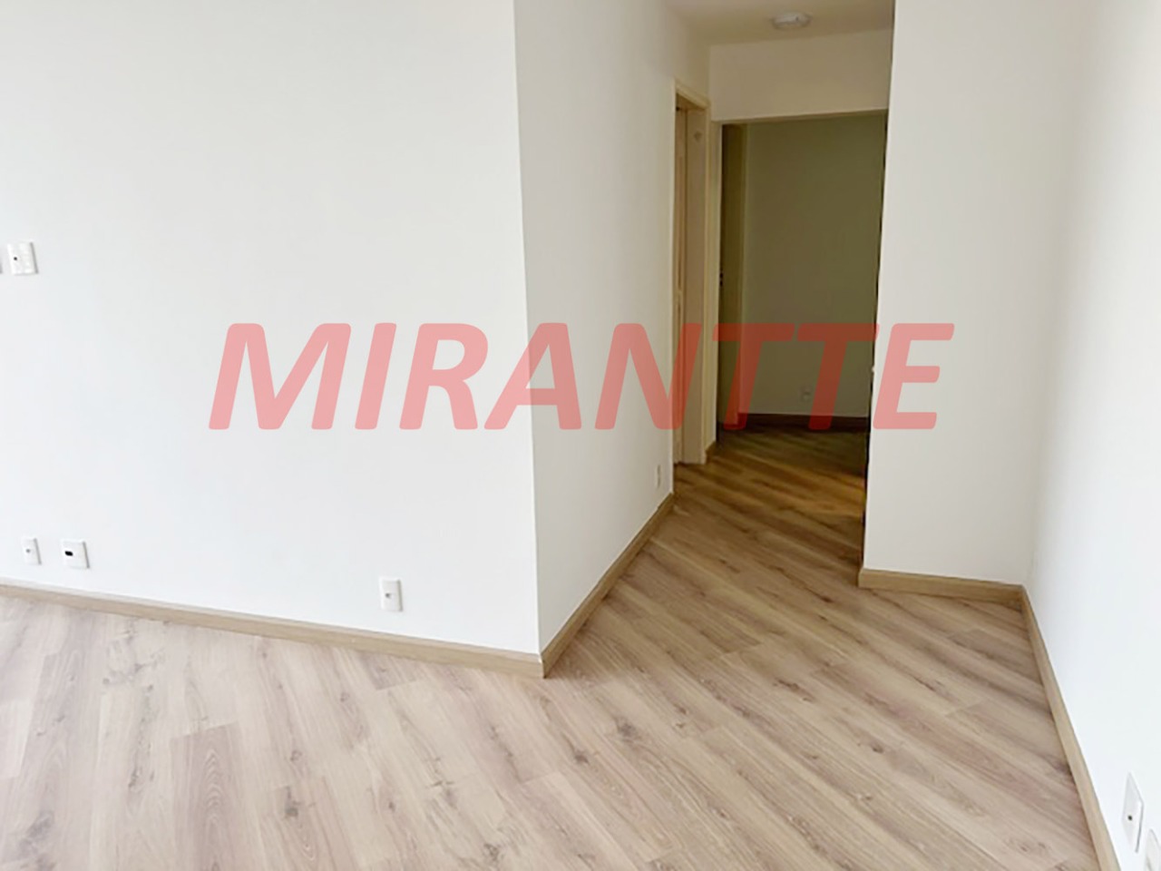 Apartamento de 77m² com 2 quartos em Santana