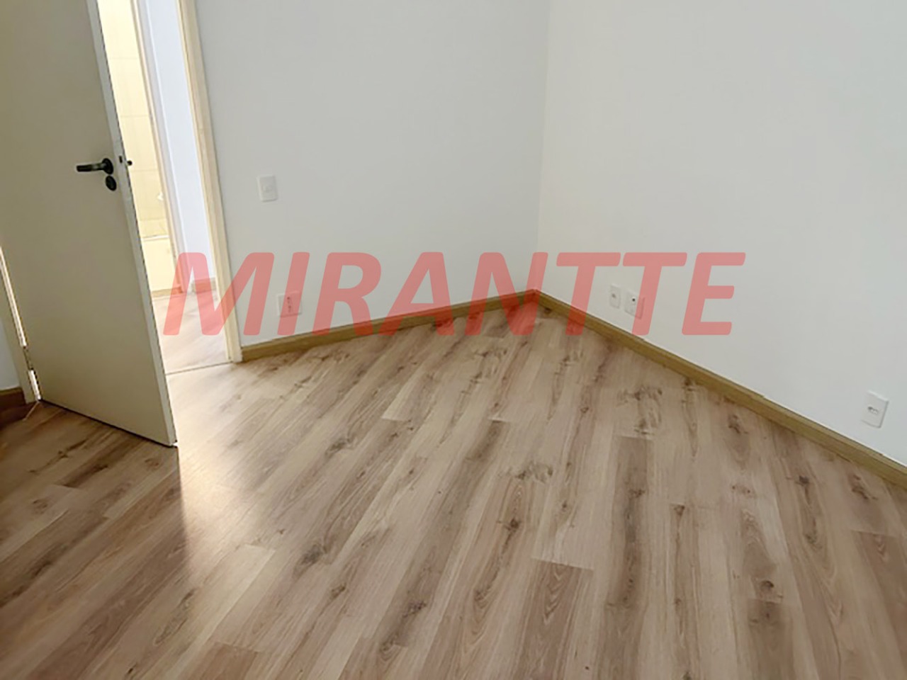 Apartamento de 77m² com 2 quartos em Santana