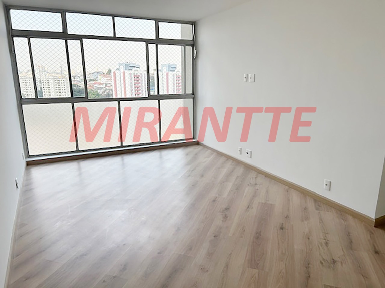 Apartamento de 77m² com 2 quartos em Santana