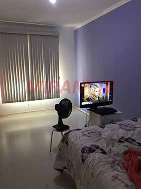 Sobrado de 398m² com 9 quartos em Vila Isolina Mazzei