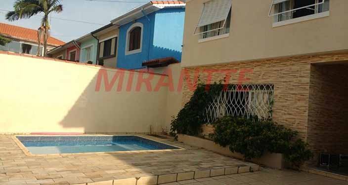 Sobrado de 398m² com 9 quartos em Vila Isolina Mazzei