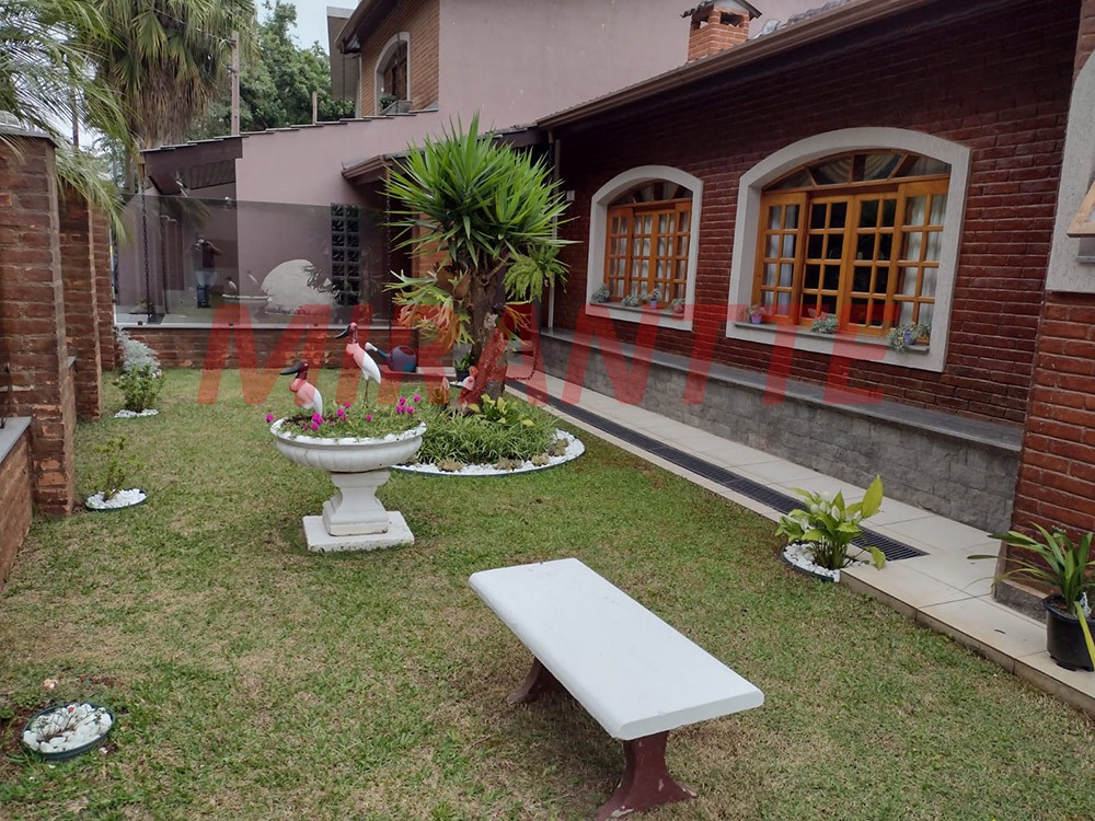 Casa terrea de 326m² com 3 quartos em Serra da Cantareira