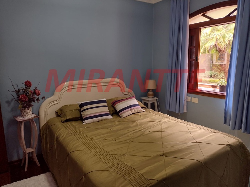 Casa terrea de 326m² com 3 quartos em Serra da Cantareira