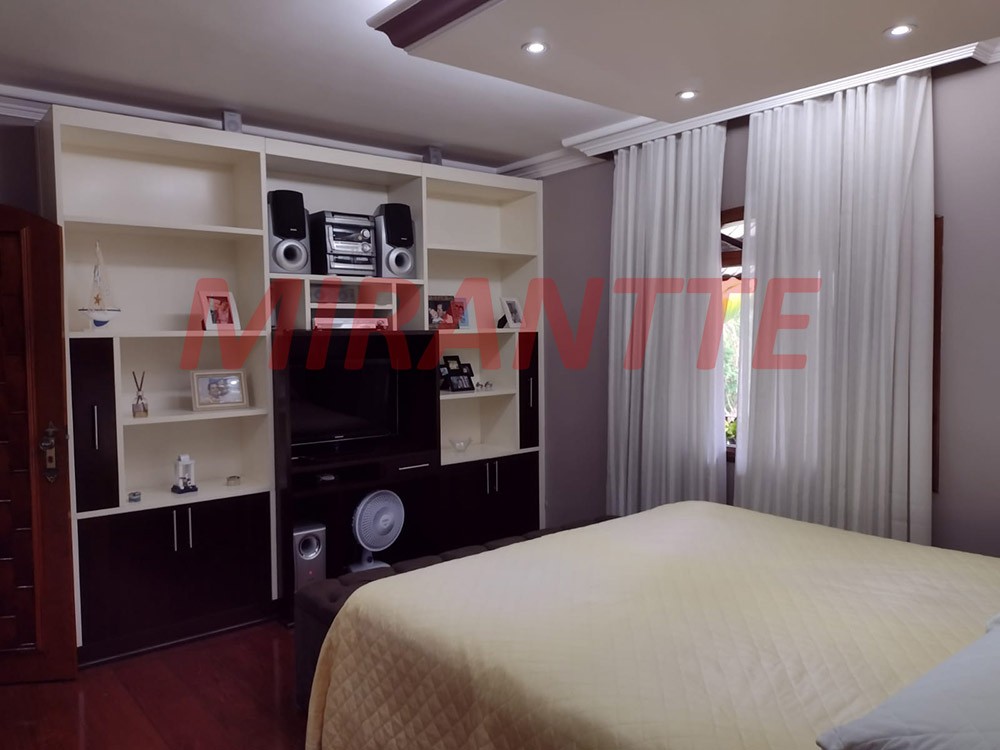 Casa terrea de 326m² com 3 quartos em Serra da Cantareira