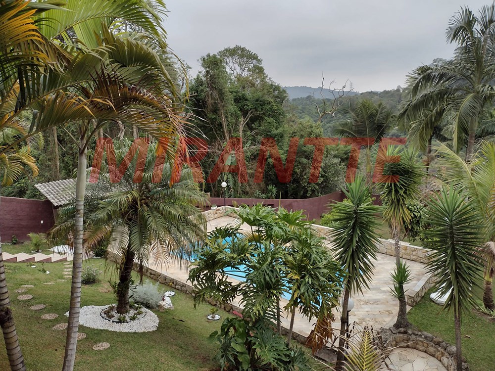 Casa terrea de 326m² com 3 quartos em Serra da Cantareira