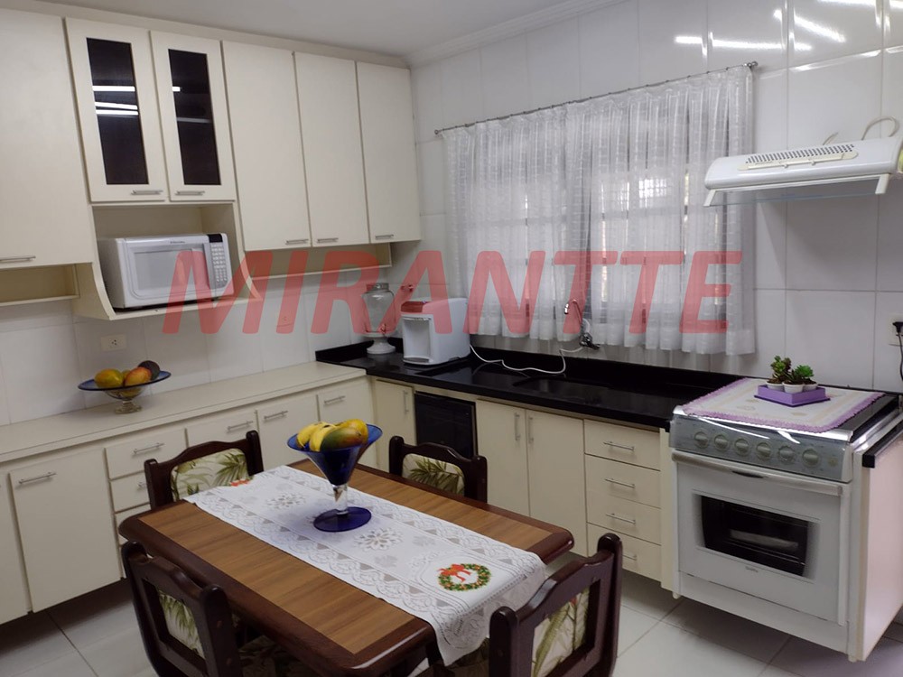 Casa terrea de 326m² com 3 quartos em Serra da Cantareira