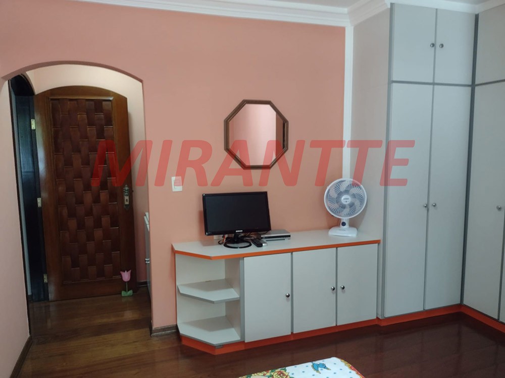 Casa terrea de 326m² com 3 quartos em Serra da Cantareira