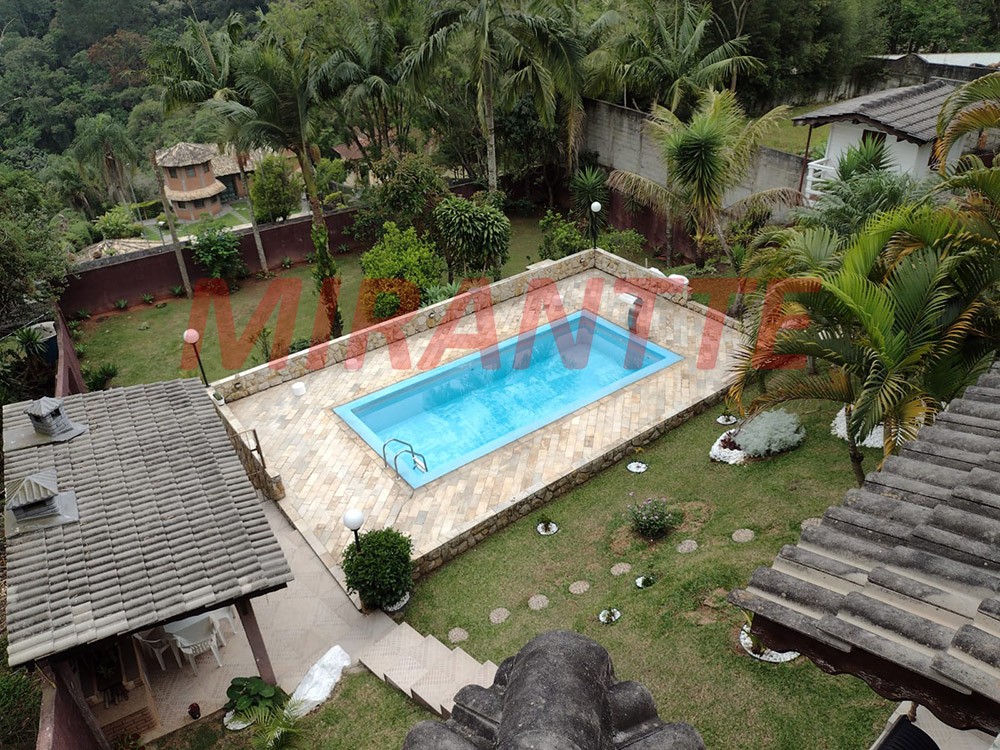 Casa terrea de 326m² com 3 quartos em Serra da Cantareira
