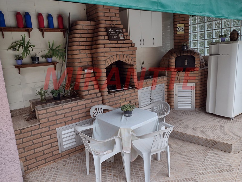 Casa terrea de 326m² com 3 quartos em Serra da Cantareira