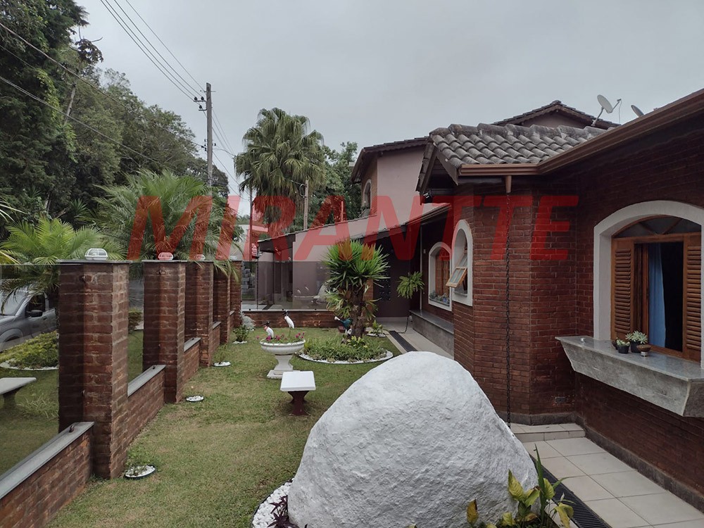 Casa terrea de 326m² com 3 quartos em Serra da Cantareira