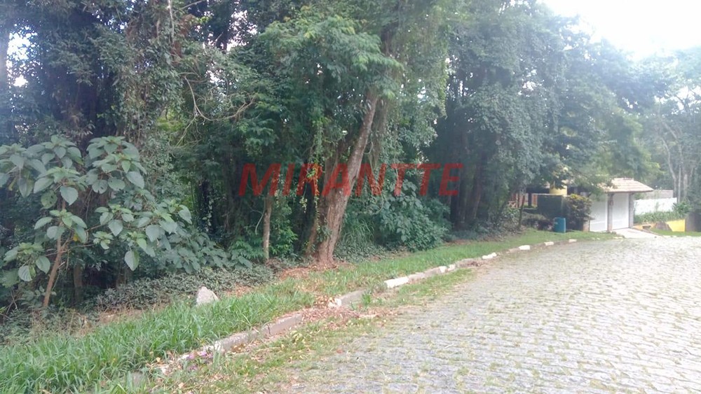 Terreno de 3960m² em Serra Da Cantareira