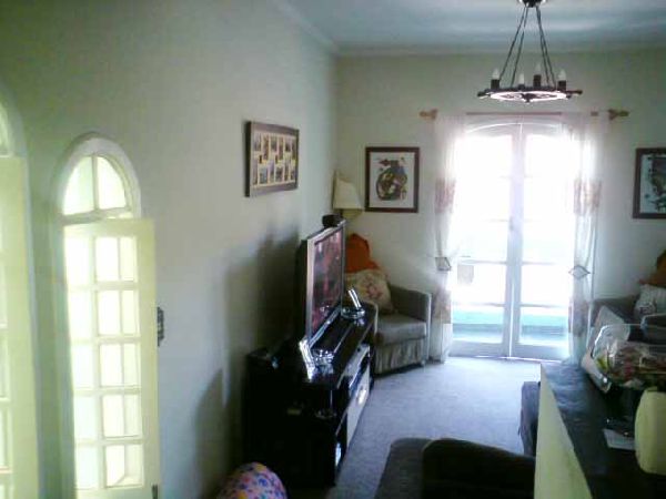 Sobrado de 260m² com 3 quartos em Jardim Kherlakian
