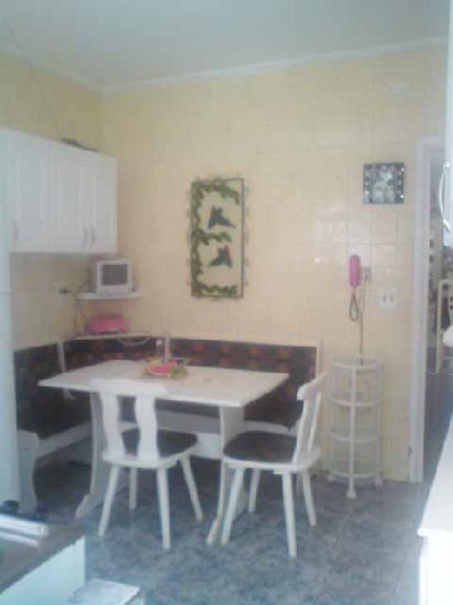 Sobrado de 260m² com 3 quartos em Jardim Kherlakian