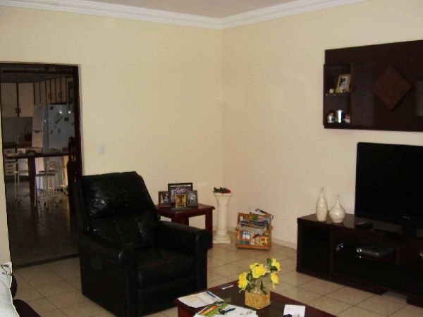 Casa terrea de 279m² com 2 quartos em Vila Albertina