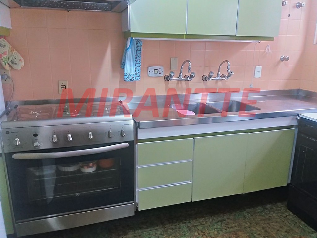 Sobrado de 431m² com 4 quartos em Barro Branco