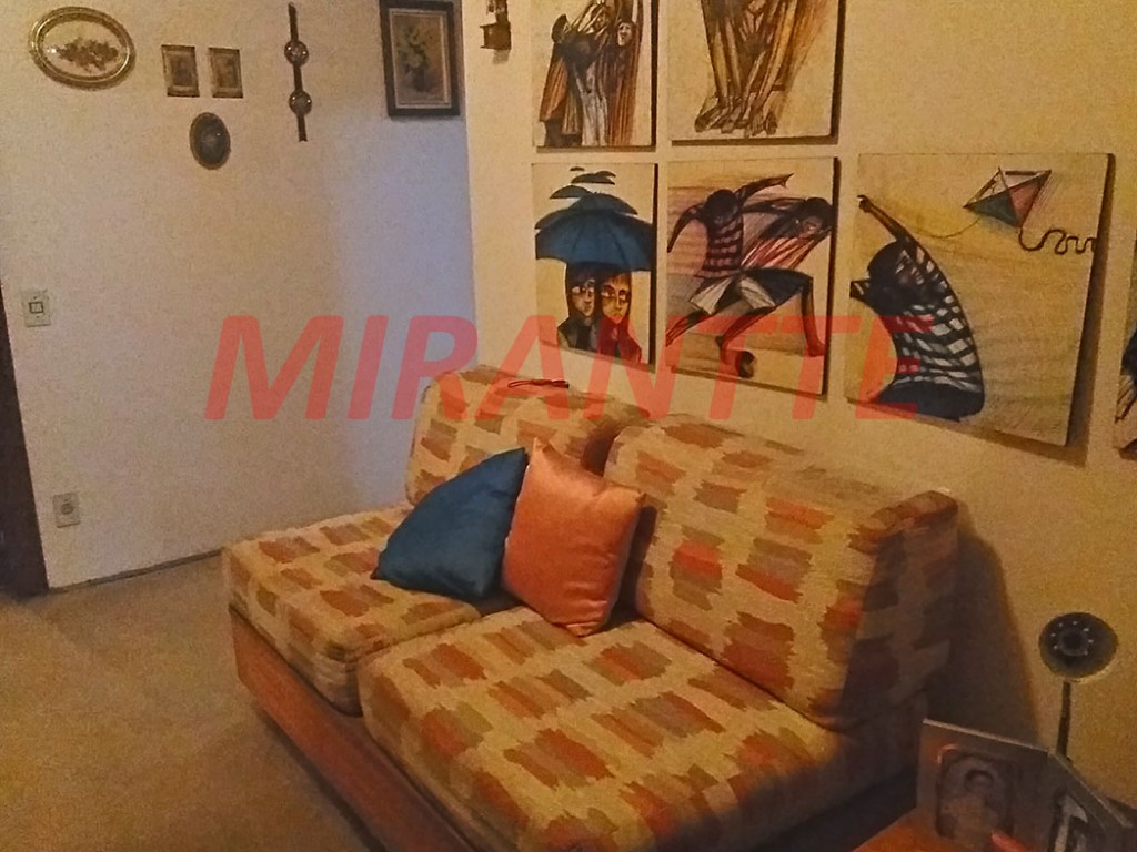 Sobrado de 431m² com 4 quartos em Barro Branco