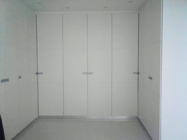 Sobrado de 560m² com 4 quartos em Santa Terezinha