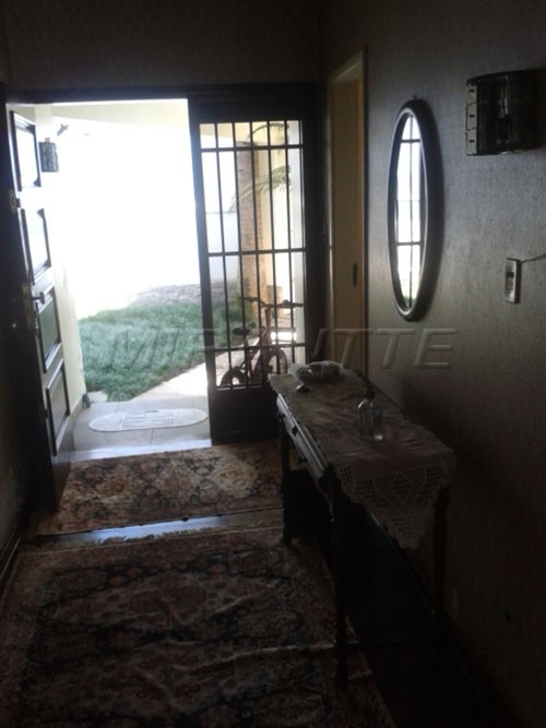 Terreno de 828m² em Jardim Floresta