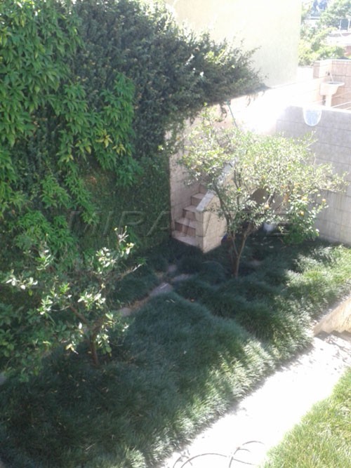 Terreno de 828m² em Jardim Floresta