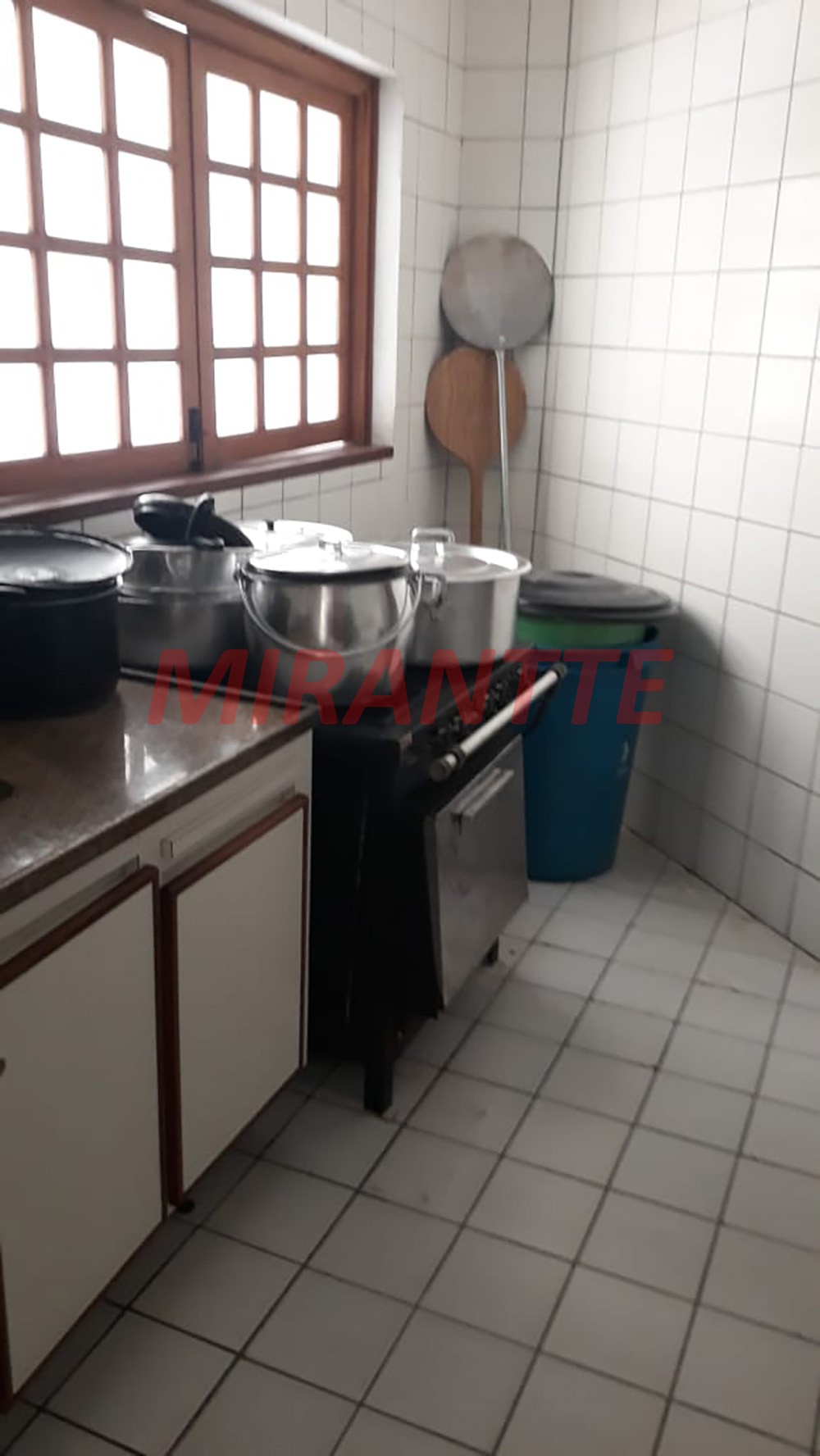 Apartamento de 164m² com 3 quartos em Água Fria