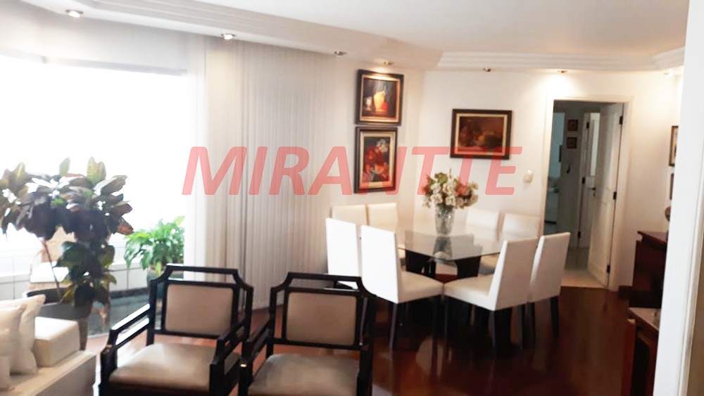 Apartamento de 164m² com 3 quartos em Água Fria