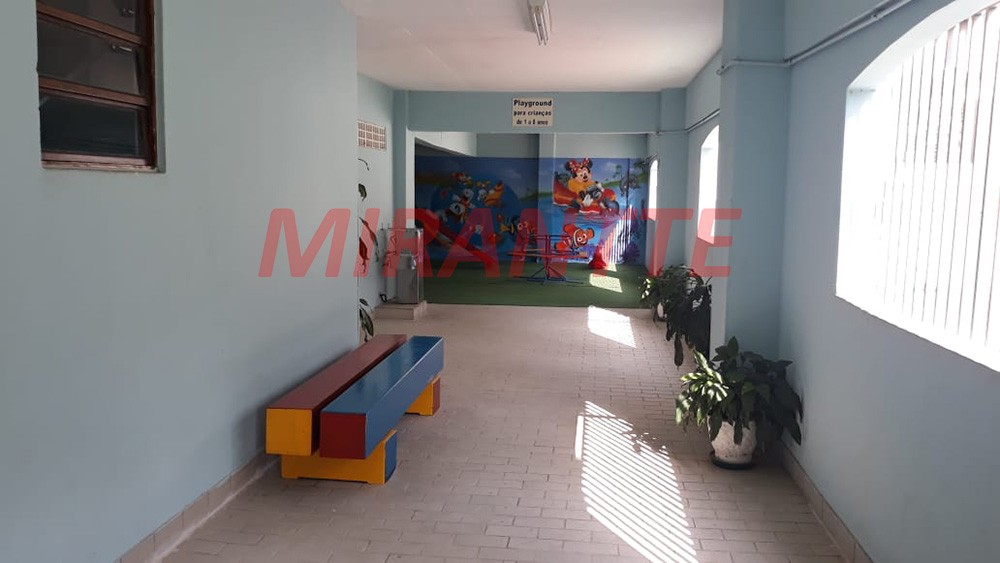 Apartamento de 164m² com 3 quartos em Água Fria