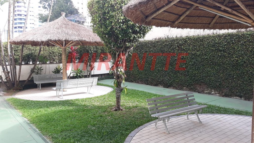 Apartamento de 164m² com 3 quartos em Água Fria