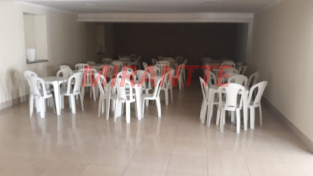 Apartamento de 164m² com 3 quartos em Água Fria