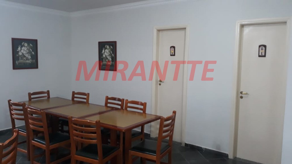 Apartamento de 164m² com 3 quartos em Água Fria