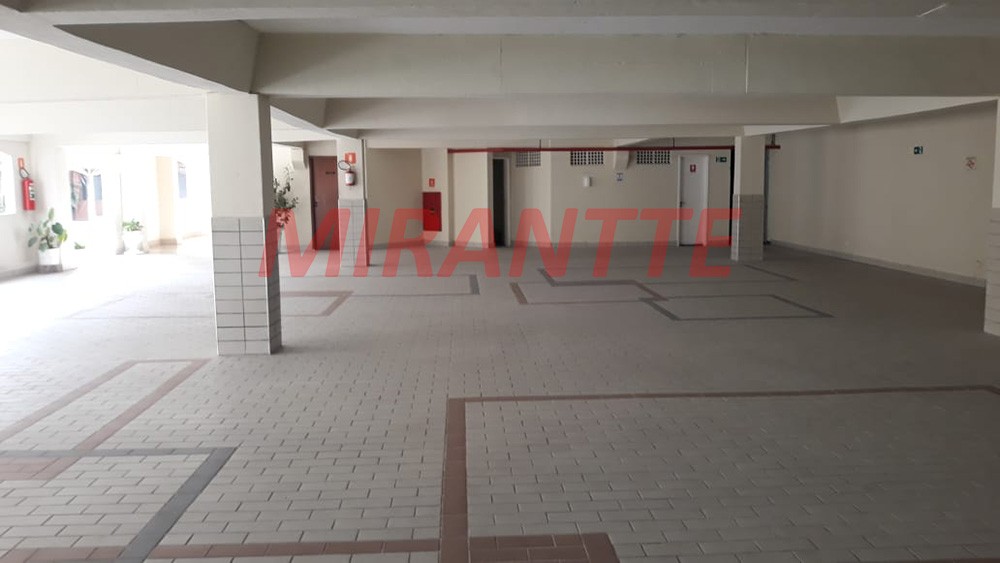 Apartamento de 164m² com 3 quartos em Água Fria