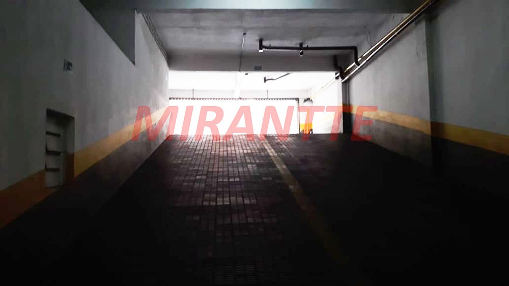 Apartamento de 164m² com 3 quartos em Água Fria