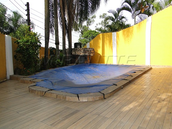 Sobrado de 166m² com 3 quartos em Jardim São Bento