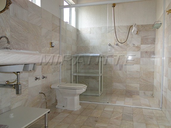 Sobrado de 166m² com 3 quartos em Jardim São Bento