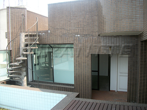 Cobertura de 250m² com 4 quartos em Vila Pauliceia