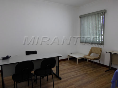 Sobrado de 400m² com 3 quartos em Santana