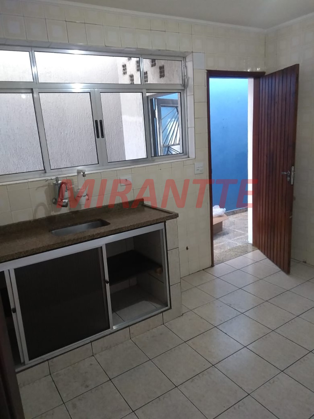 Casa terrea de 130m² com 3 quartos em Vila Nivi