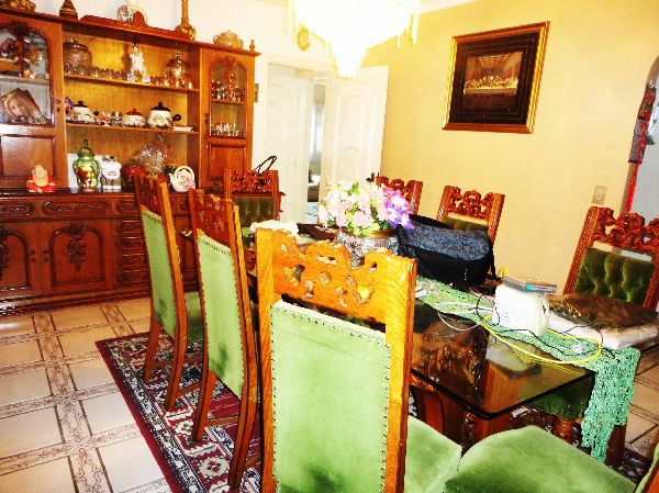 Sobrado de 454m² com 4 quartos em Tremembe