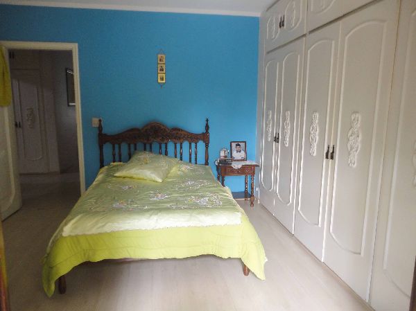 Sobrado de 454m² com 4 quartos em Tremembe